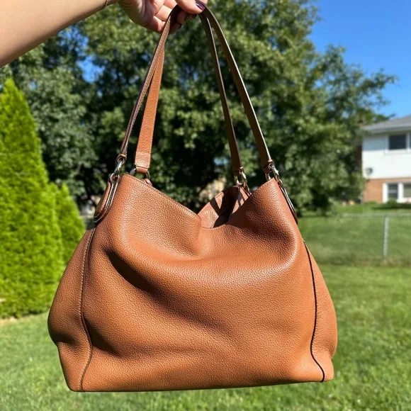 Coach Edie 31 Saddle Tan Brown Shoulder Bag with Turnlock Pocket - Picture 5 of 8